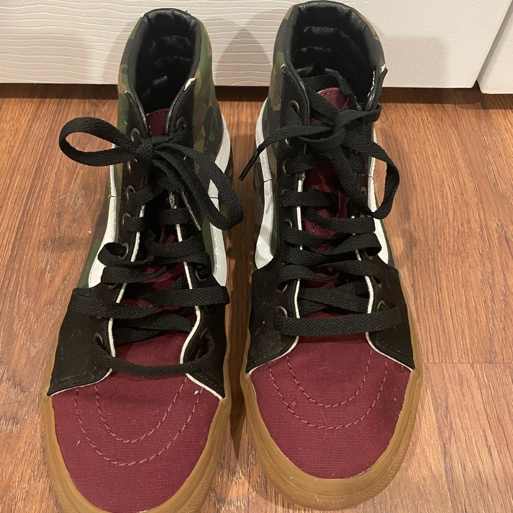 CUSTOM made maroon and camouflage high top vans. Women’s 7.5. Unisex
